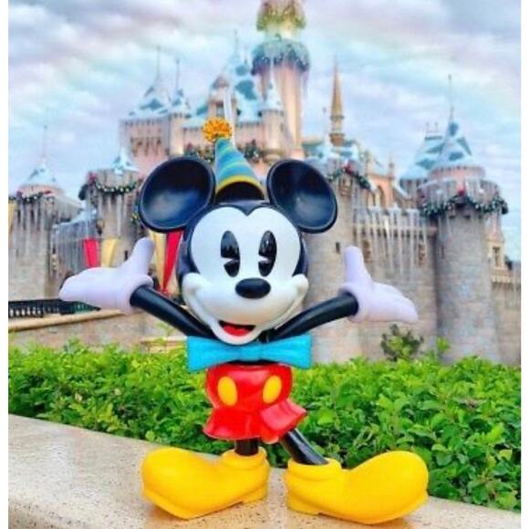 NEW Mickey's 90th Anniversary Sippy Cup - Picture 3 of 4